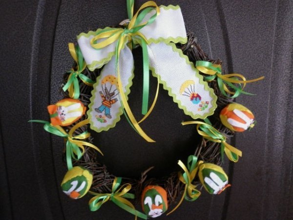 У Луцьку ‒ виставка пасхальних віночків. ФОТО